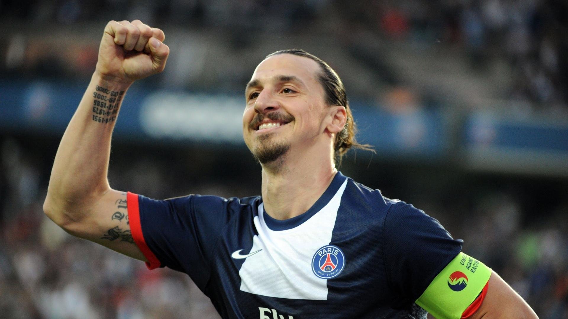 明尼联全取三分,继续保持领先优势,明尼路是那个球队